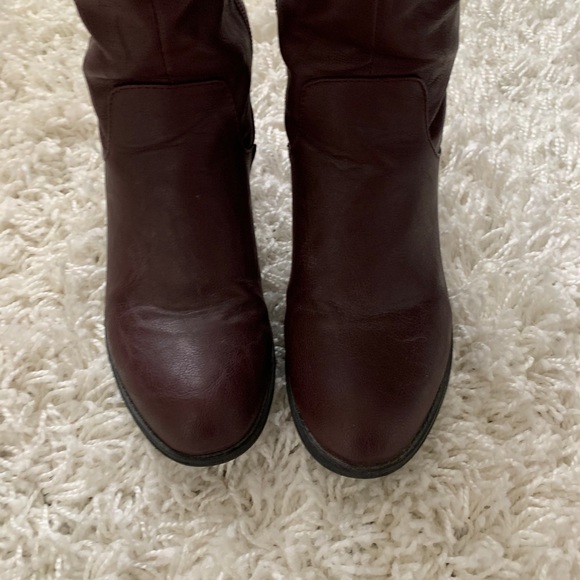 Over The Knees Boots - Picture 2 of 4